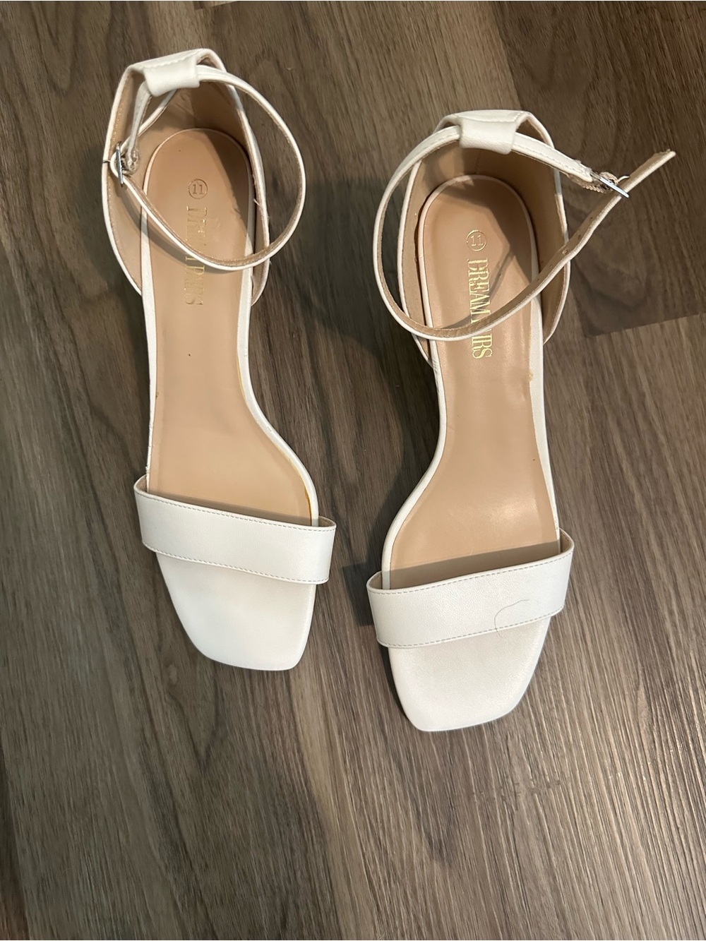 Dream Pairs White Strappy Ankle‑Strap Sandals